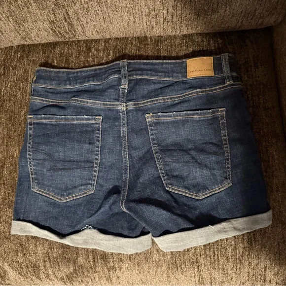 NWOT American Eagle Women’s Dark Blue Jeans - Picture 2 of 3